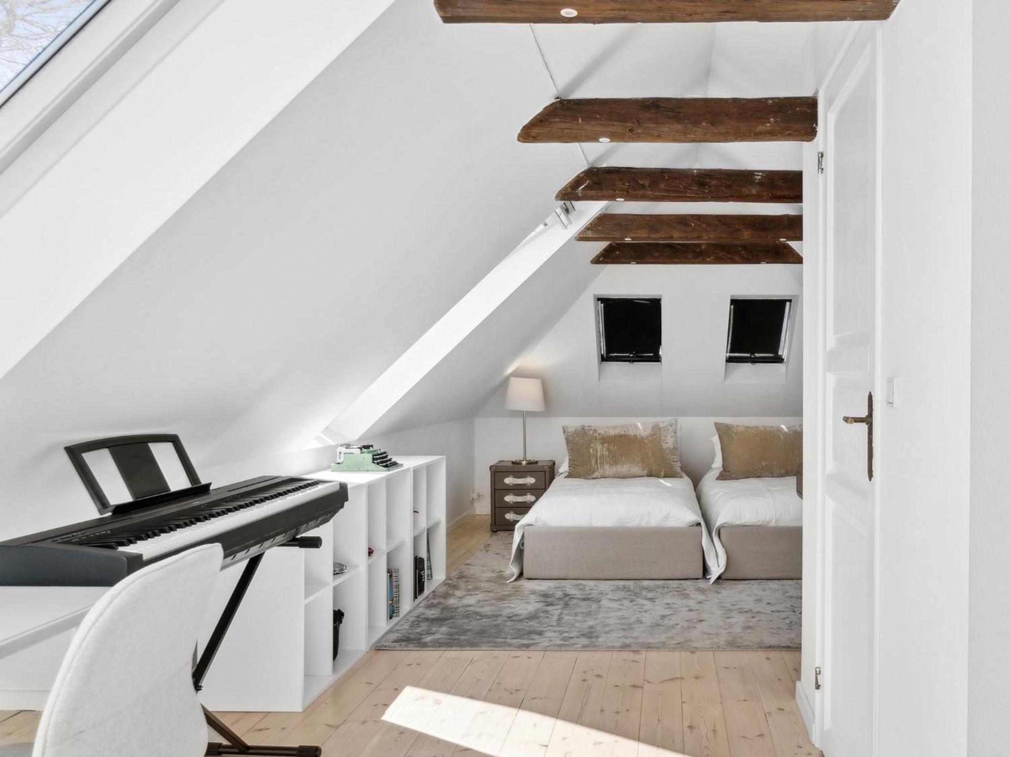 Sanders Swan - Marvellous Close To The Center Of * Copenhagen